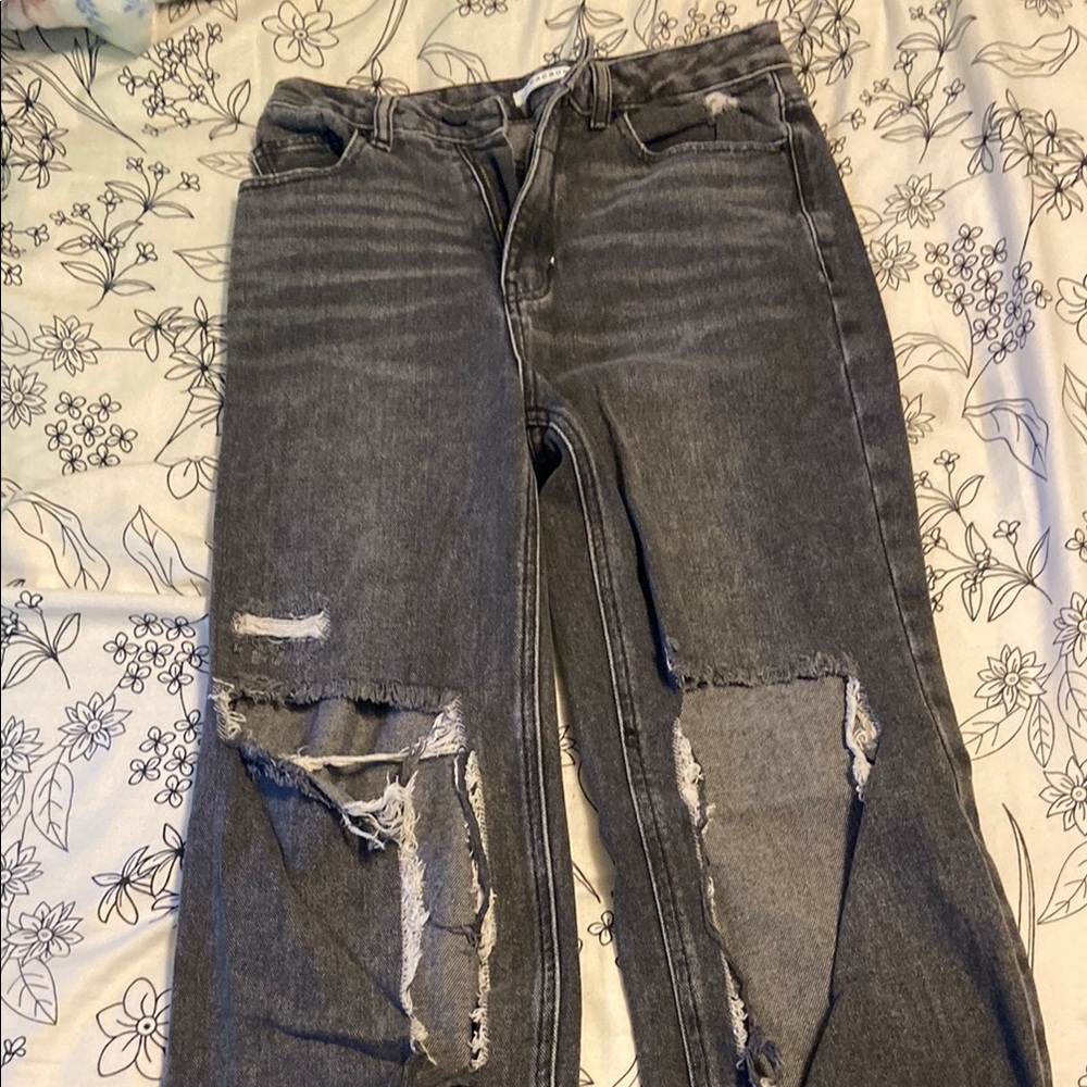 PacSun Gray Boyfriend Jeans Distressed Vintage Look